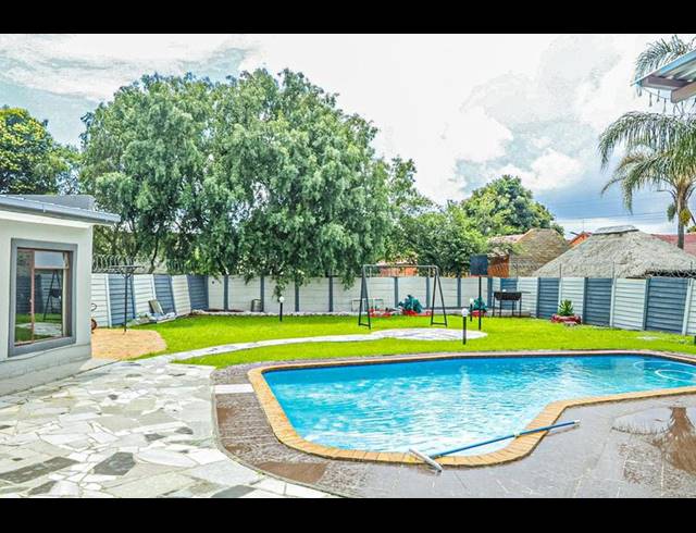 3 BEDROOM HOUSE FOR SALE IN CRESSLAWN